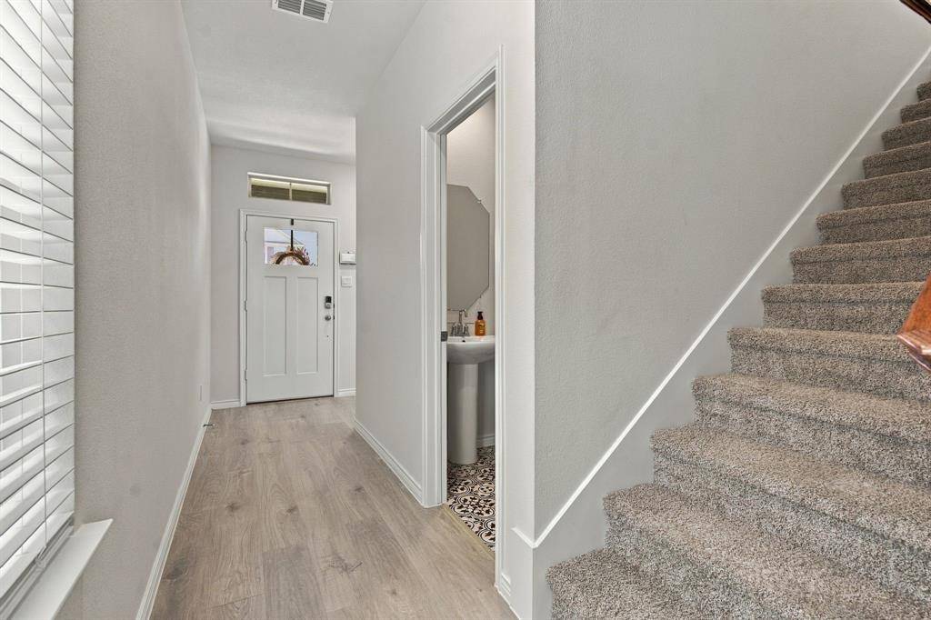 3520 Ample Vista Road, Aubrey, TX 76227