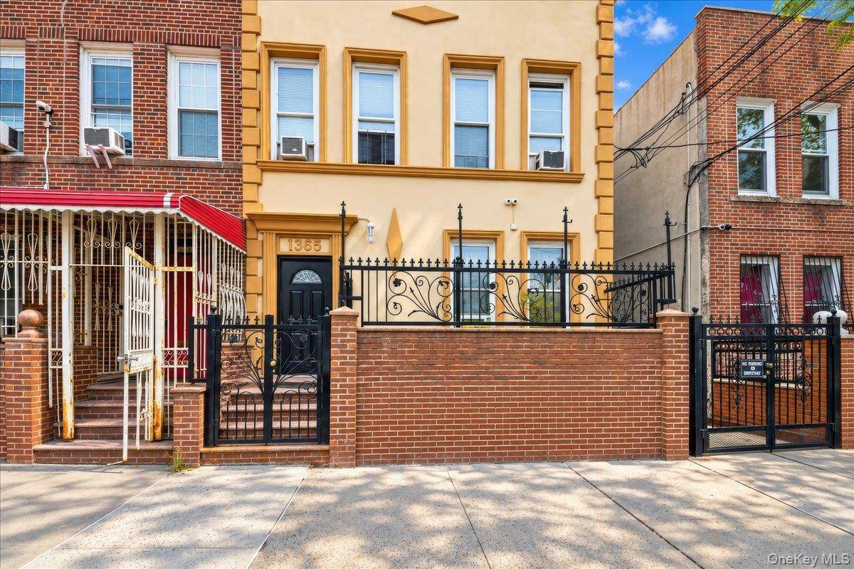 1385 Bronx River AVE, Bronx, NY 10472