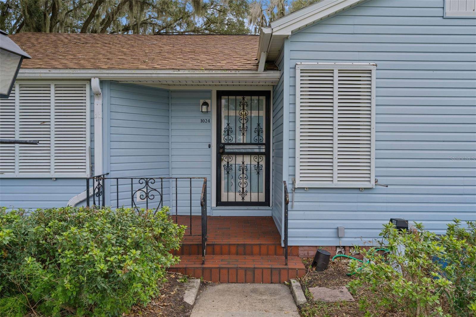 1024 E ORANGE AVE, Eustis, FL 32726