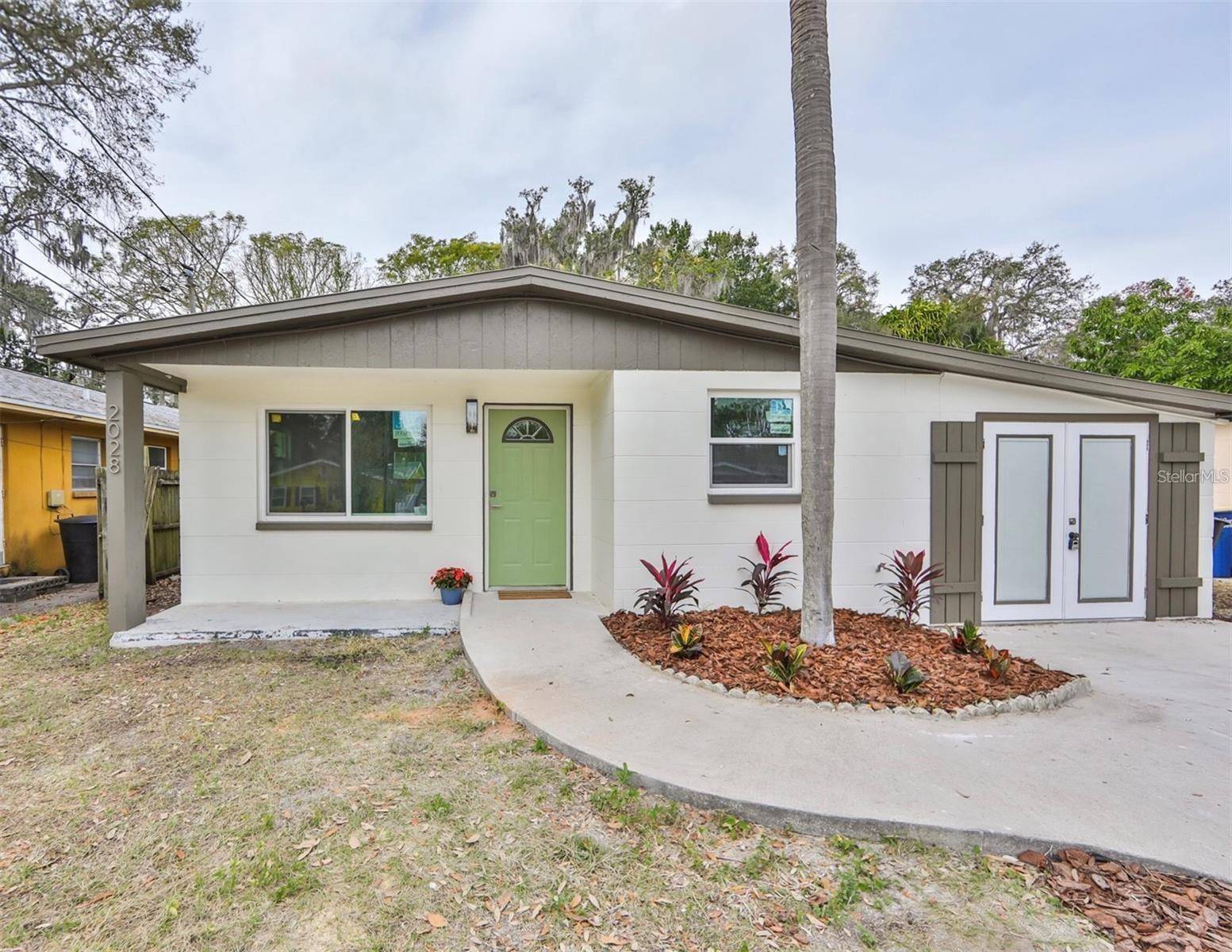2028 N BETTY LN, Clearwater, FL 33755