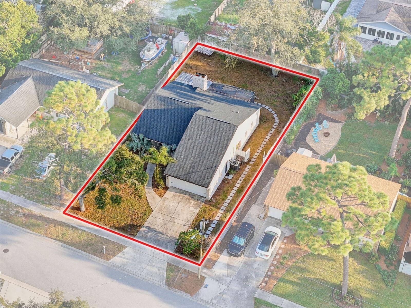 1112 E LEMON ST, Tarpon Springs, FL 34689