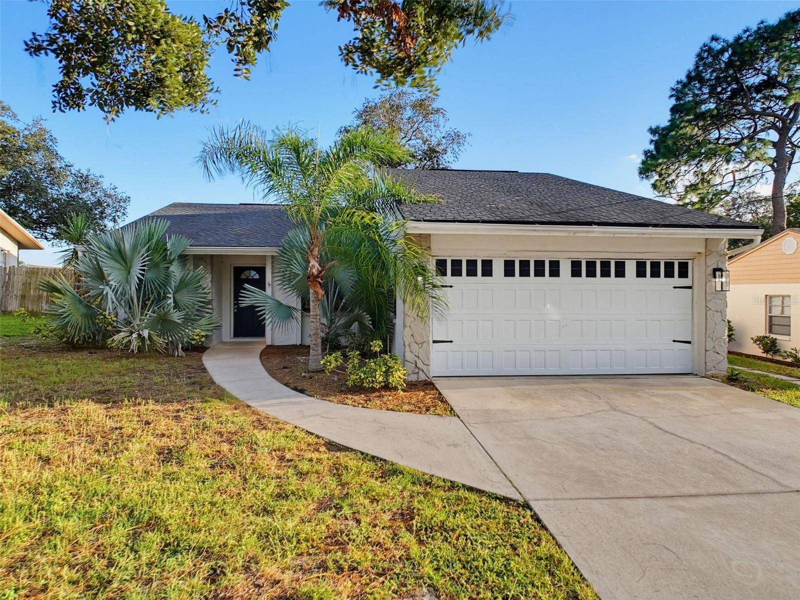 1112 E LEMON ST, Tarpon Springs, FL 34689
