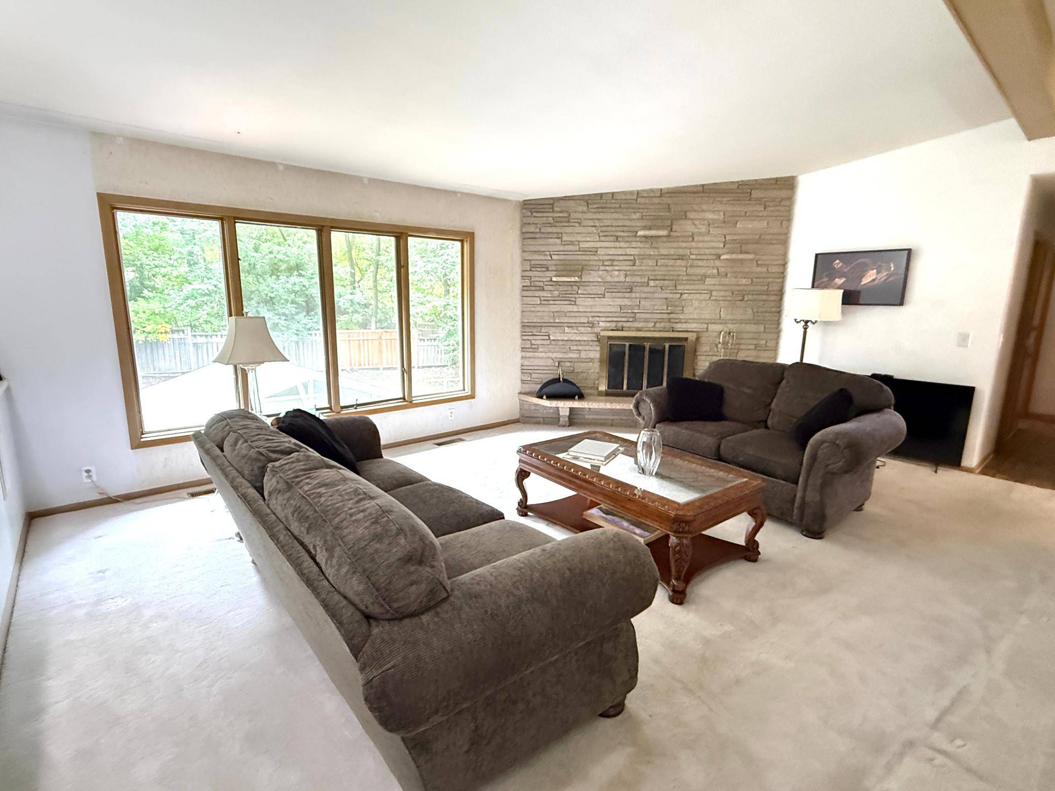 6447 Westchester CIR, Golden Valley, MN 55427