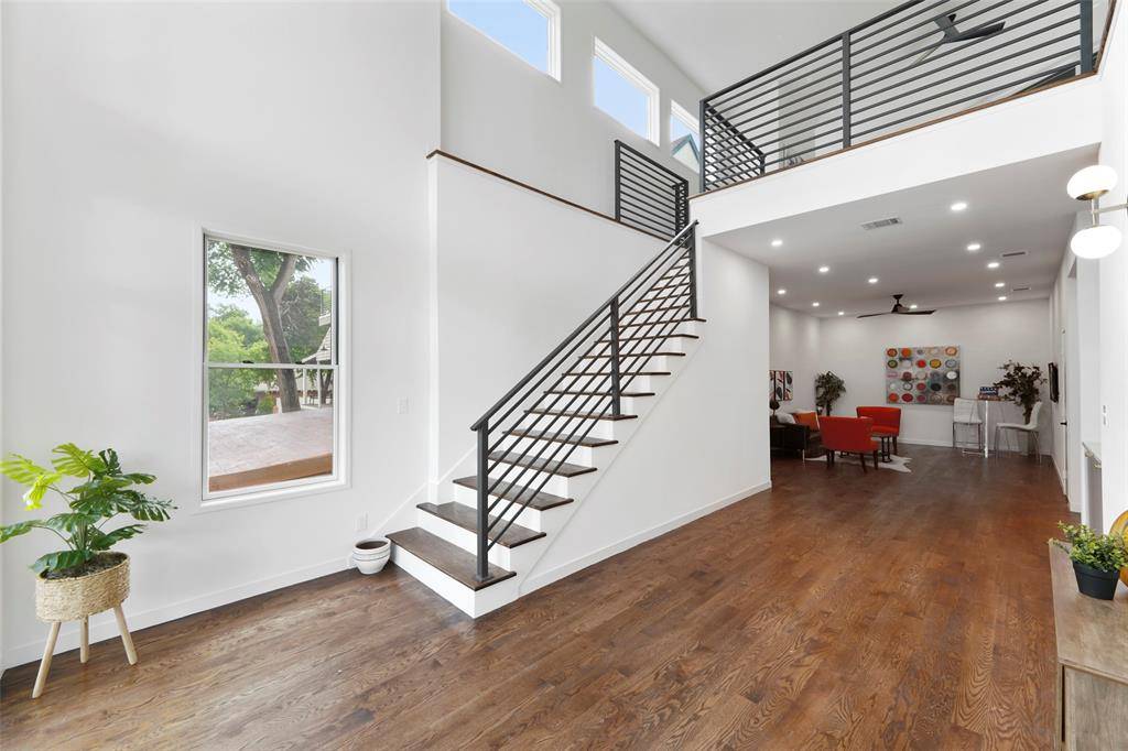 3110 W Jefferson Boulevard, Dallas, TX 75211