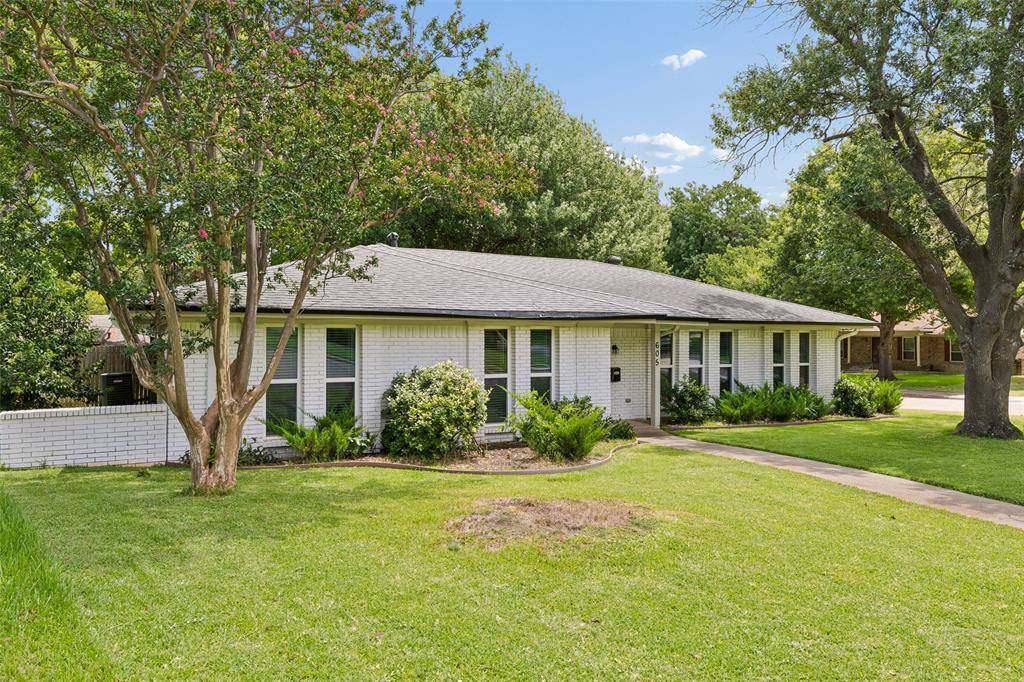 605 Meadow Heath Circle, Dallas, TX 75232