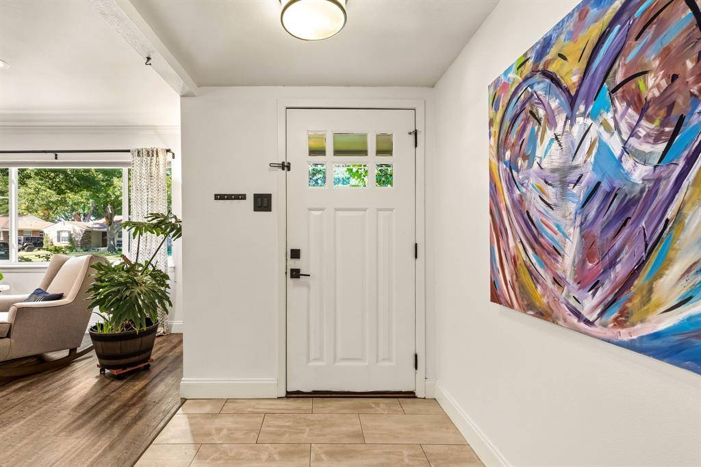 9639 Leaside Drive, Dallas, TX 75238
