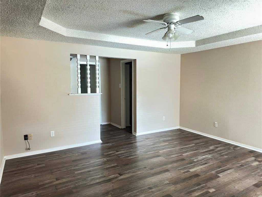 1444 Pinnacle Peak Drive, Desoto, TX 75115