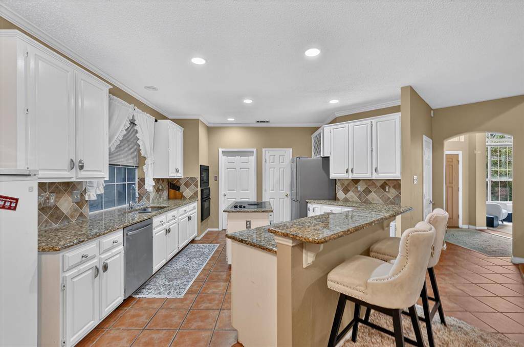 9803 Hickory Hollow Lane, Irving, TX 75063