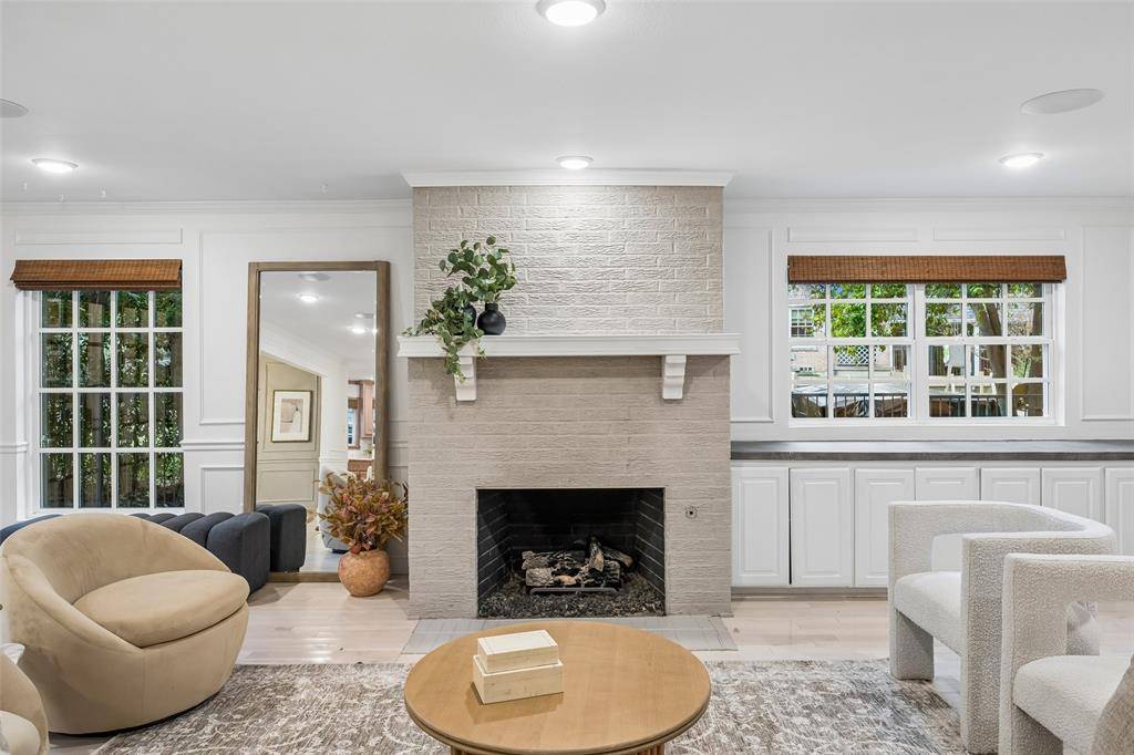 1212 N Oak Cliff Boulevard, Dallas, TX 75208