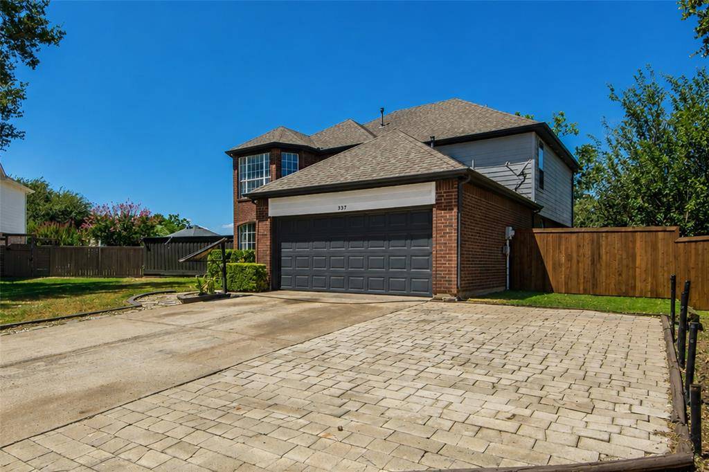 337 Bluewood Lane, Lake Dallas, TX 75065