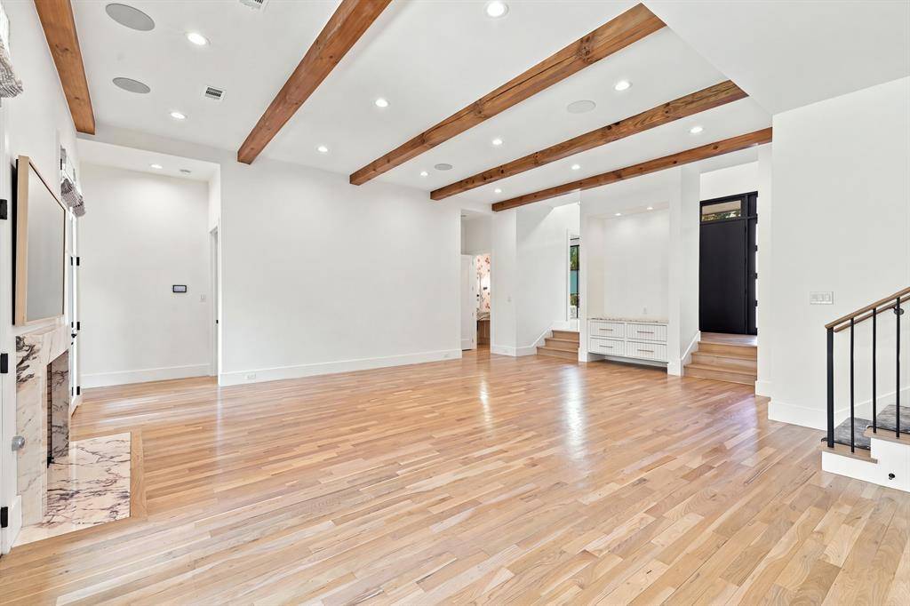 6516 Kenwood Avenue, Dallas, TX 75214