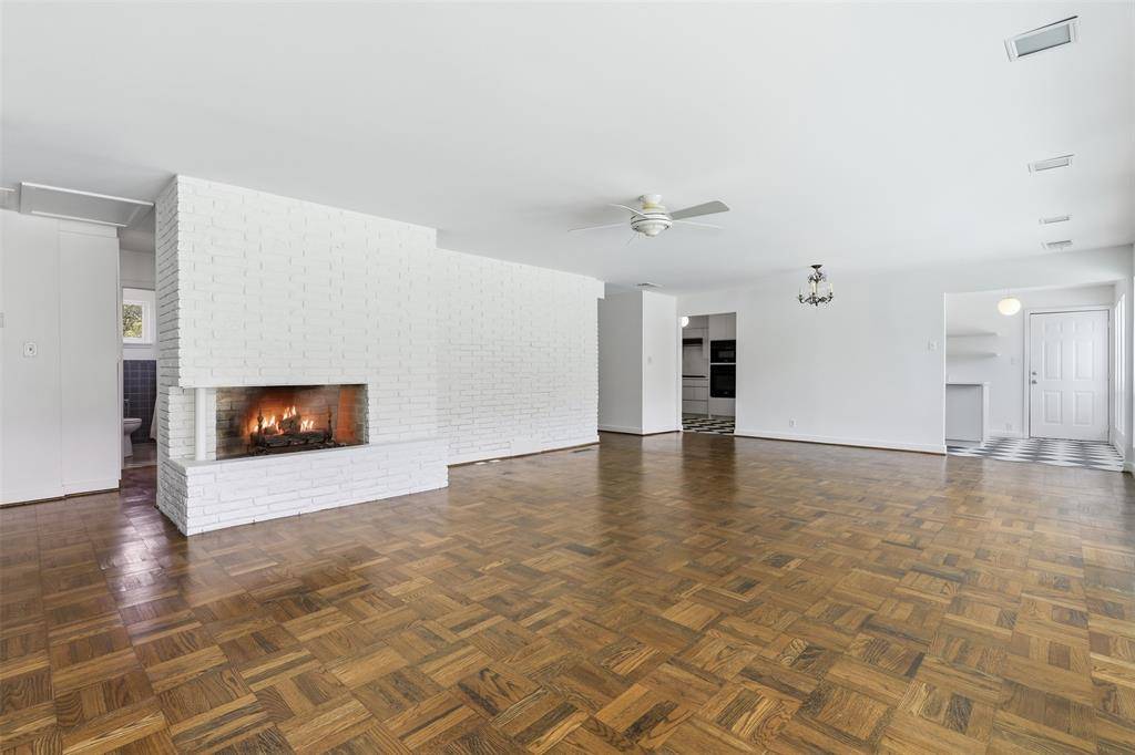 3921 Clayton Road E, Fort Worth, TX 76116