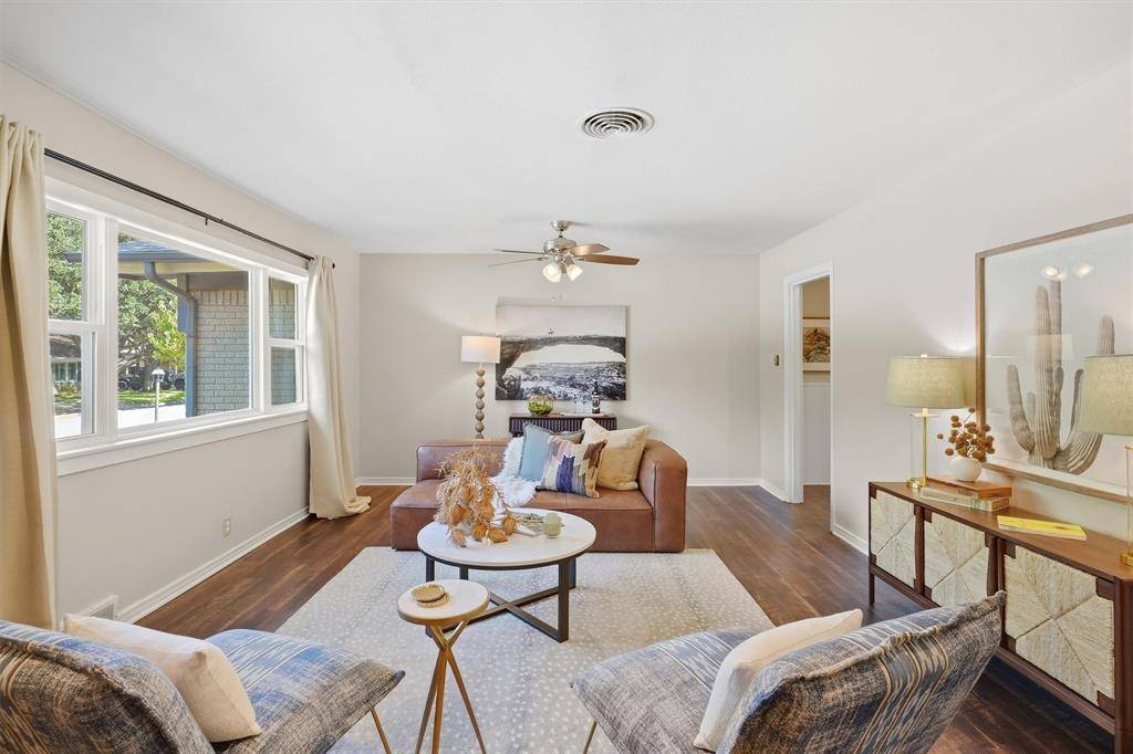 4709 Selkirk Drive, Fort Worth, TX 76109