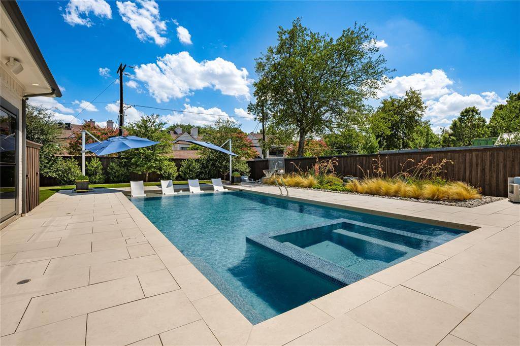 7110 Robin Road, Dallas, TX 75209