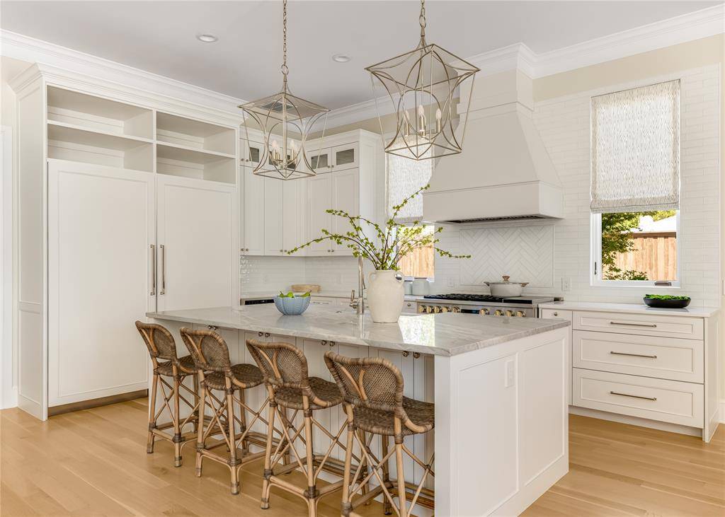 7110 Robin Road, Dallas, TX 75209