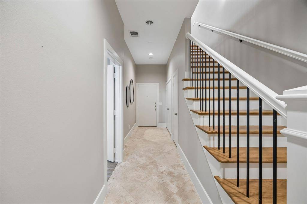 2606 Shelby Avenue #102, Dallas, TX 75219