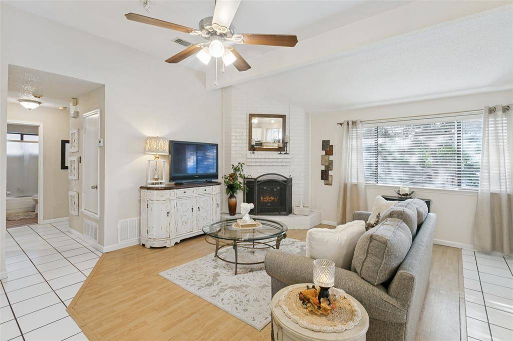 6300 Canyon Circle, Fort Worth, TX 76133