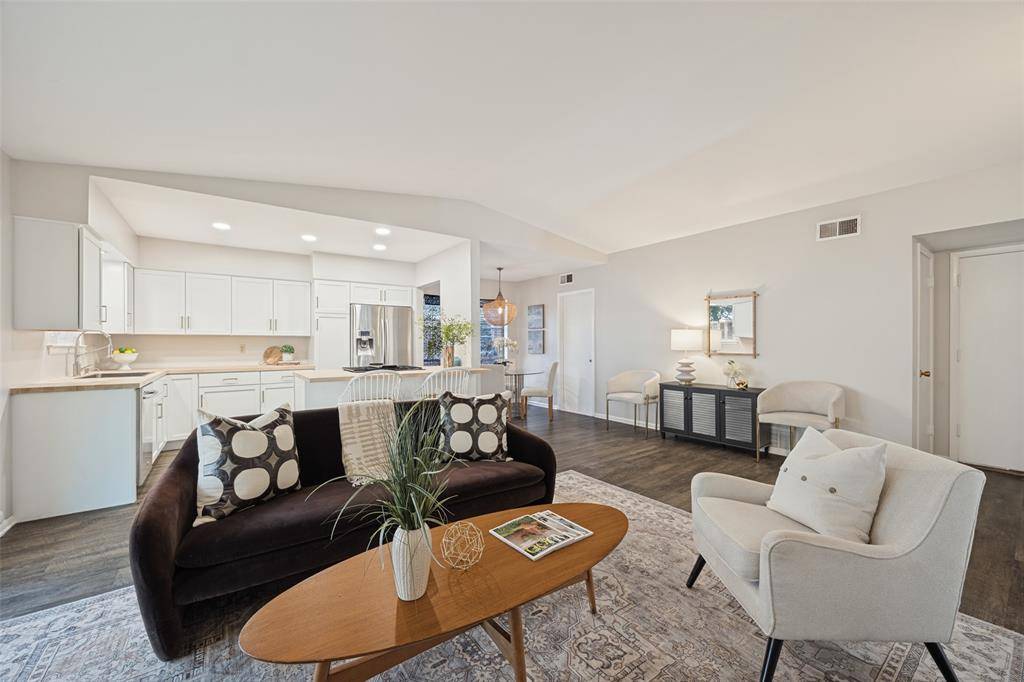 12123 Sunland Street, Dallas, TX 75218