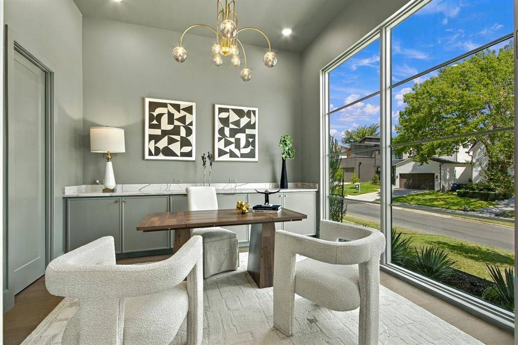 7330 Casa Loma Avenue, Dallas, TX 75214