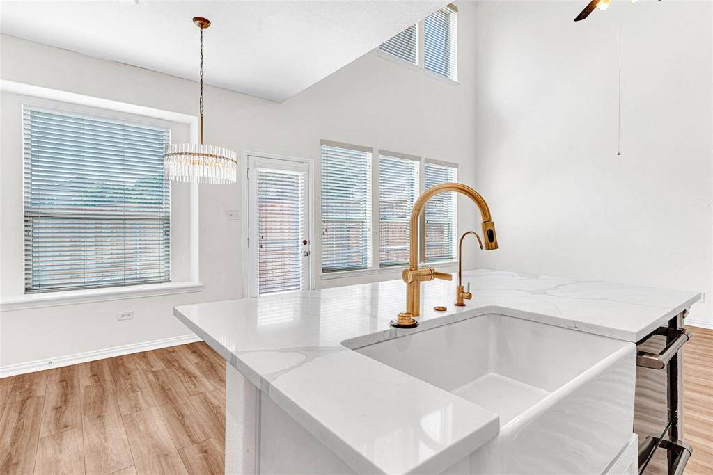 3724 Sicily Street, Irving, TX 75038