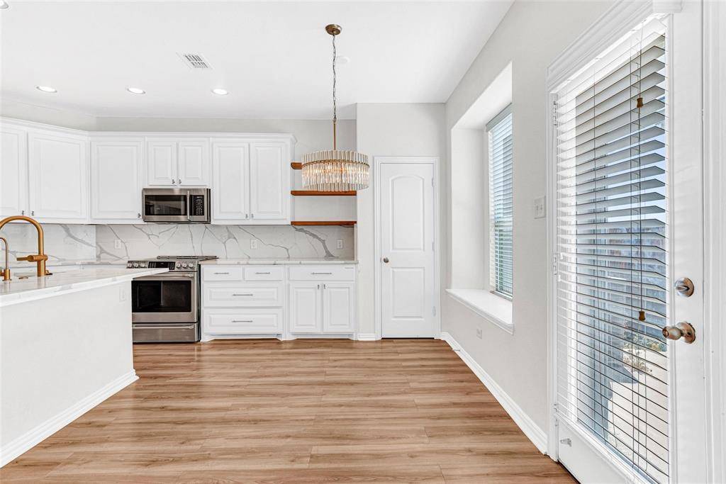3724 Sicily Street, Irving, TX 75038