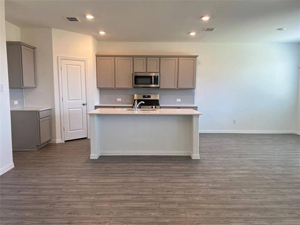 7213 Crepe Myrtle Avenue, Mckinney, TX 75071