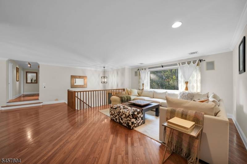 19 Pepper Rd, Montville Twp., NJ 07082