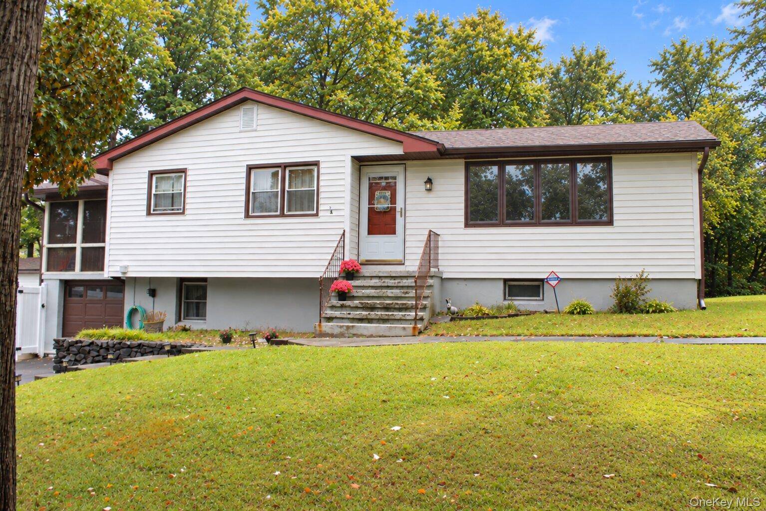1 Timberly DR, Goshen, NY 10924