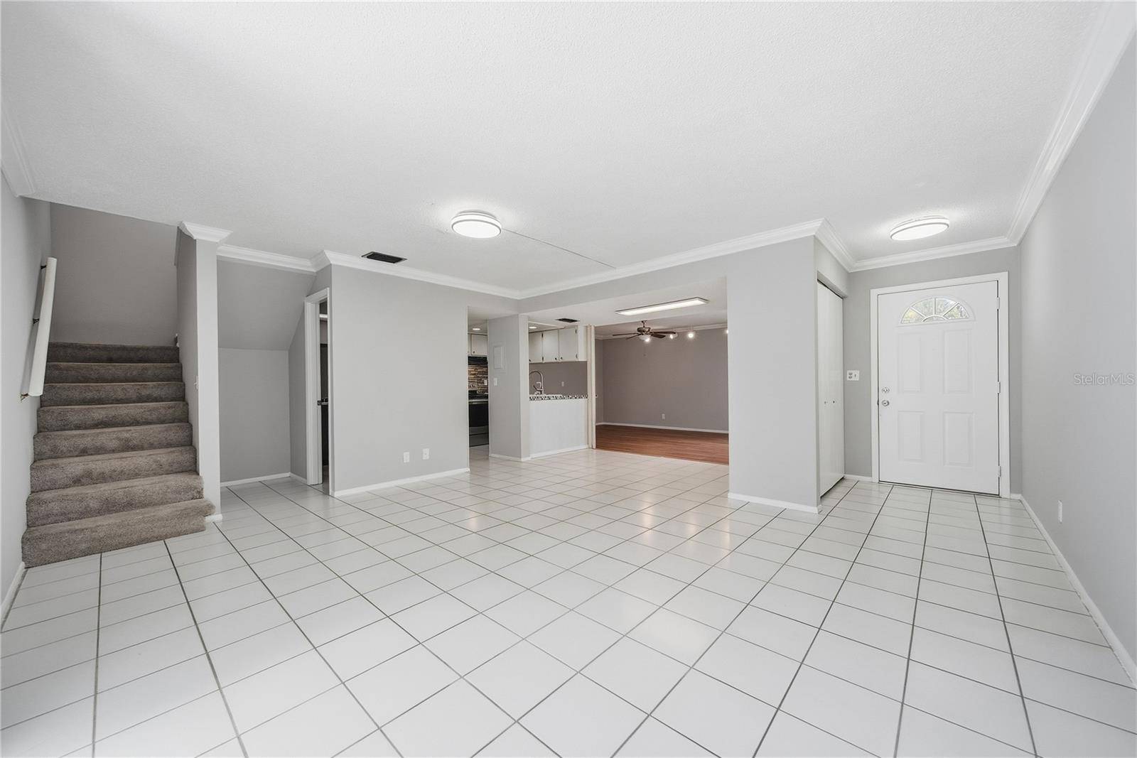 912 BYRON LN #5C, Sarasota, FL 34243