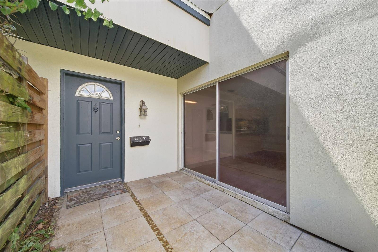 912 BYRON LN #5C, Sarasota, FL 34243