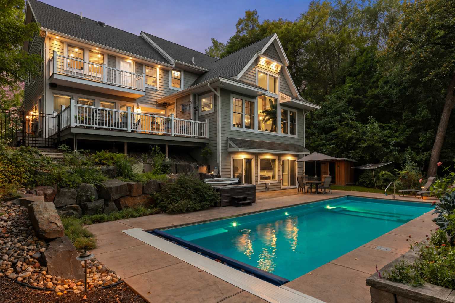 18508 Ridgewood RD, Minnetonka, MN 55391