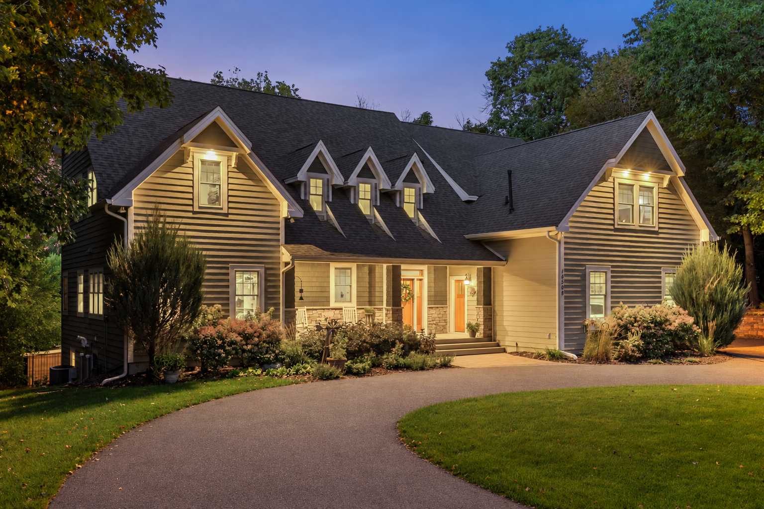 18508 Ridgewood RD, Minnetonka, MN 55391