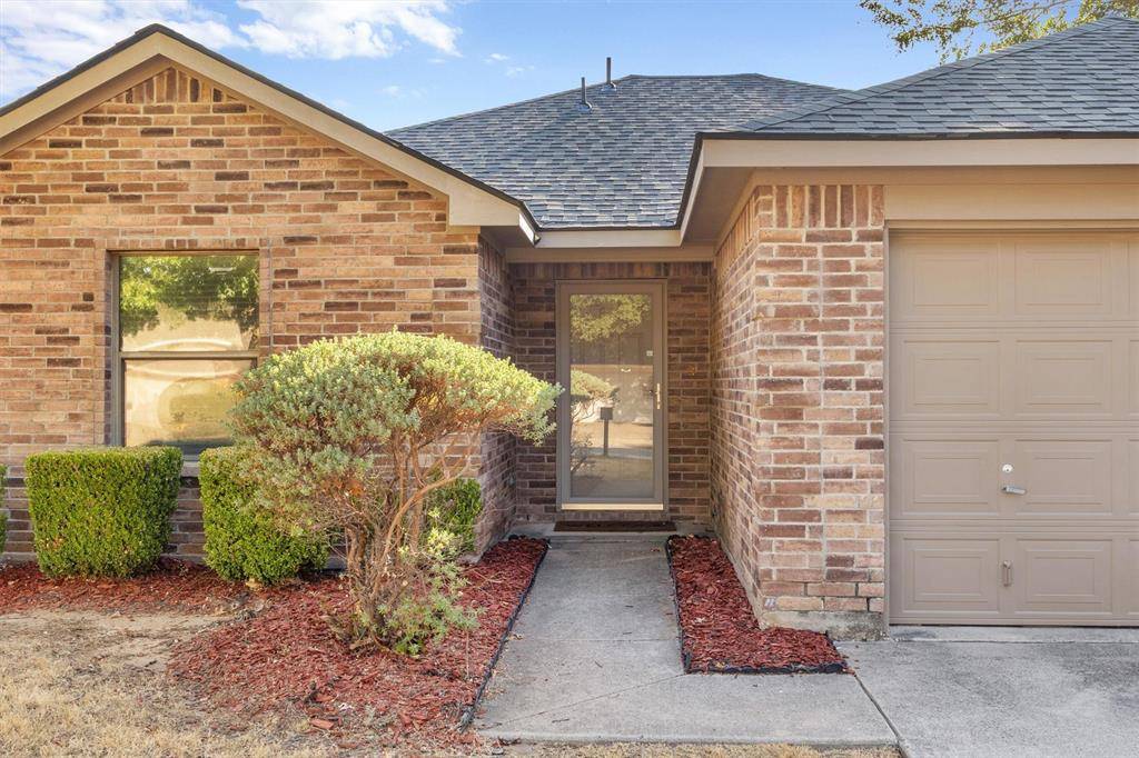 2721 Carten Street, Fort Worth, TX 76112