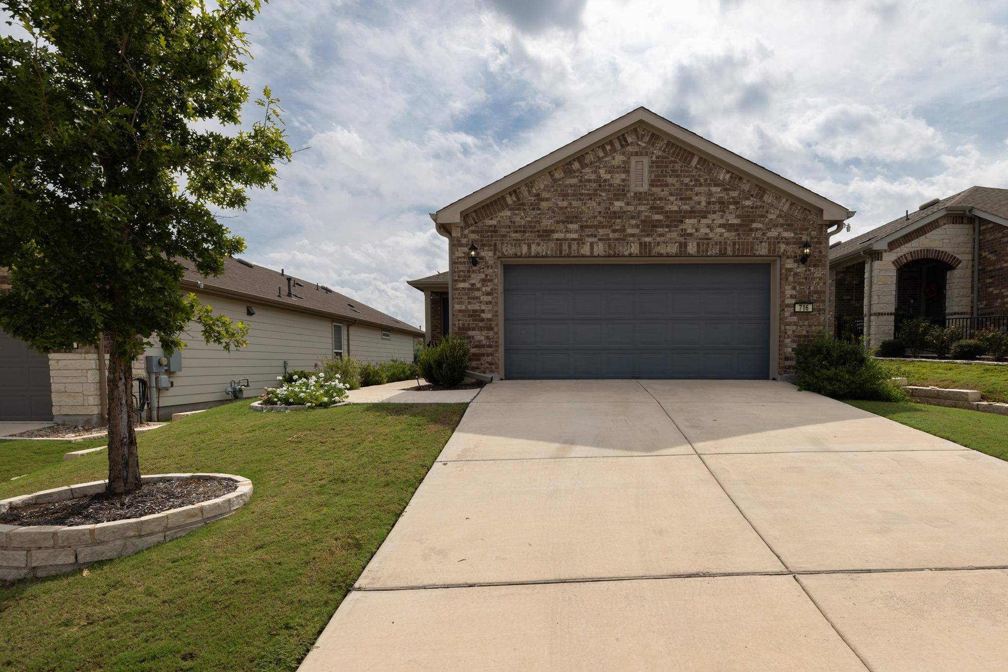 716 Kitty Hawk RD, Georgetown, TX 78633