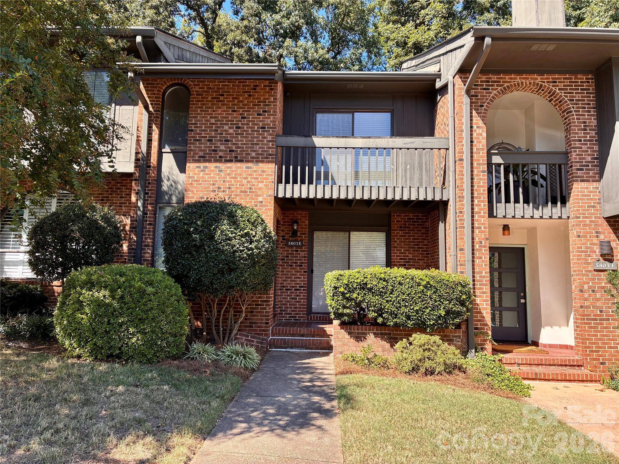 5803 Sharon RD #E, Charlotte, NC 28210