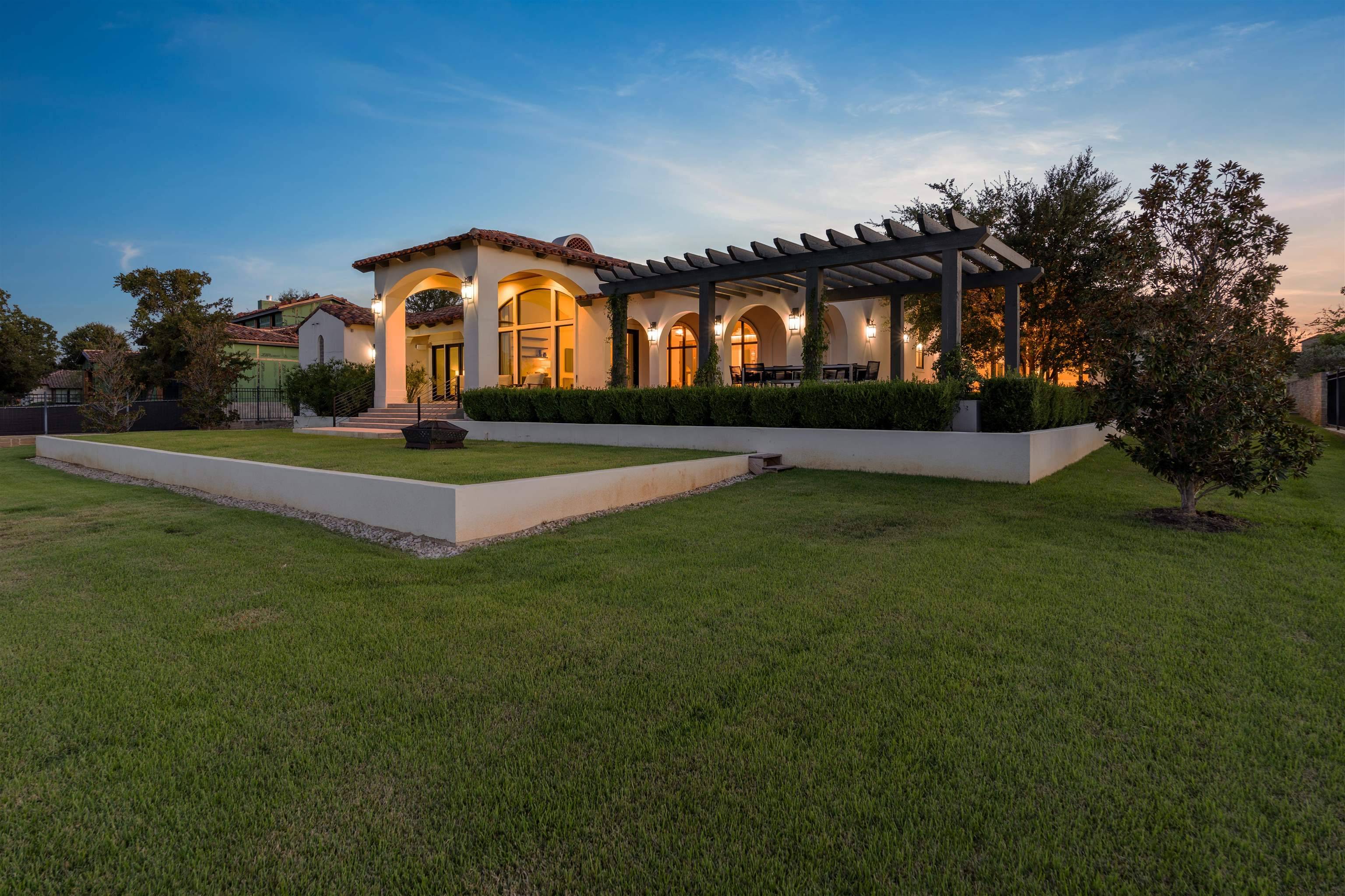 451 La Serena, Horseshoe Bay, TX 78657