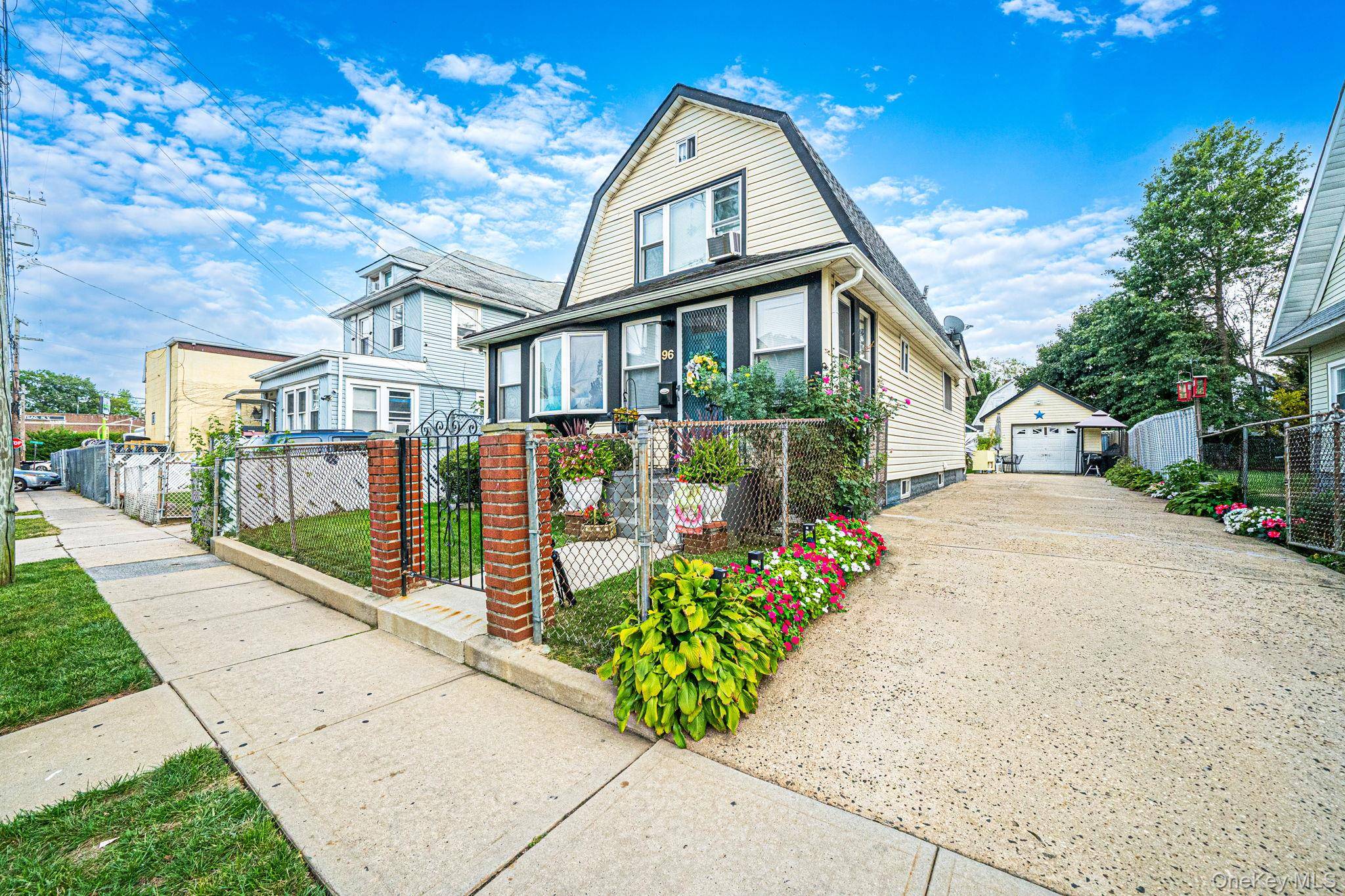 96 Van Cott AVE, Hempstead, NY 11550