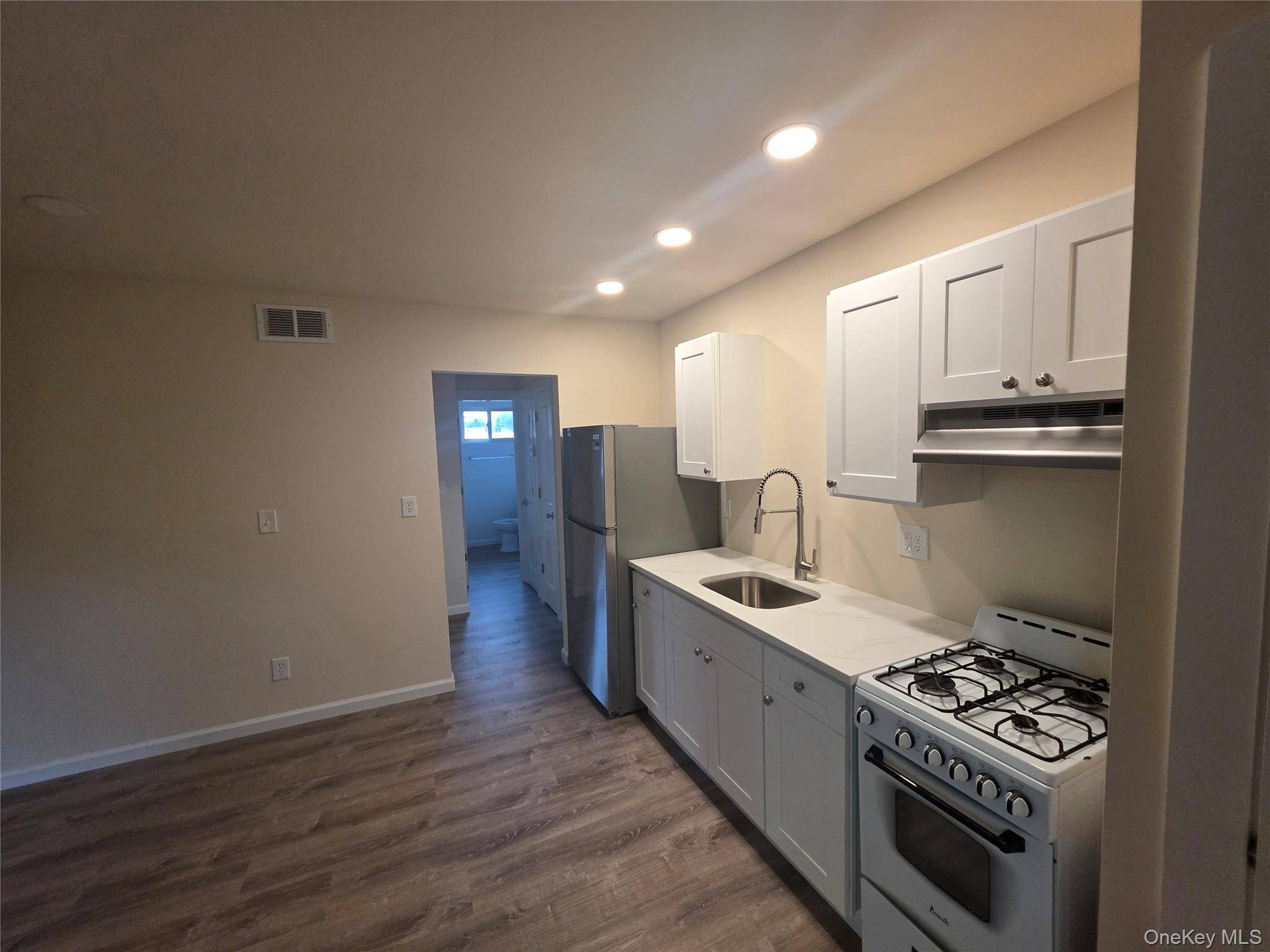 Address not disclosed, East Northport, NY 11731
