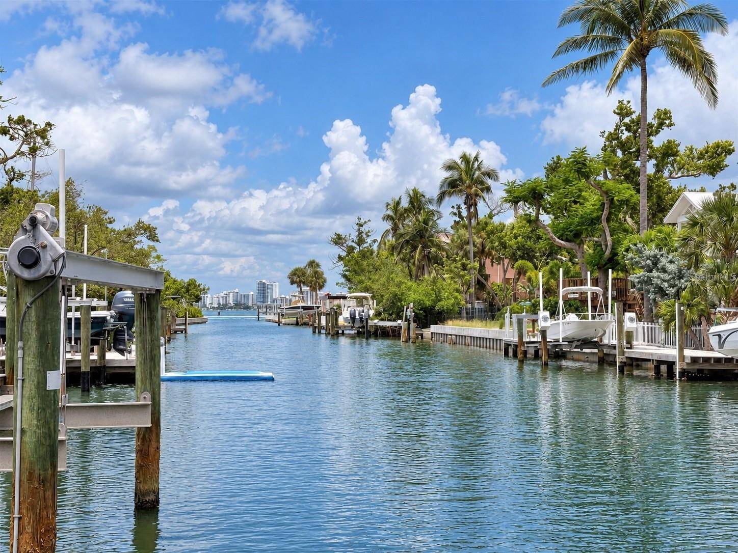 3441 GULFMEAD DR, Sarasota, FL 34242