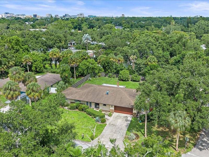 2499 HILLVIEW ST, Sarasota, FL 34239