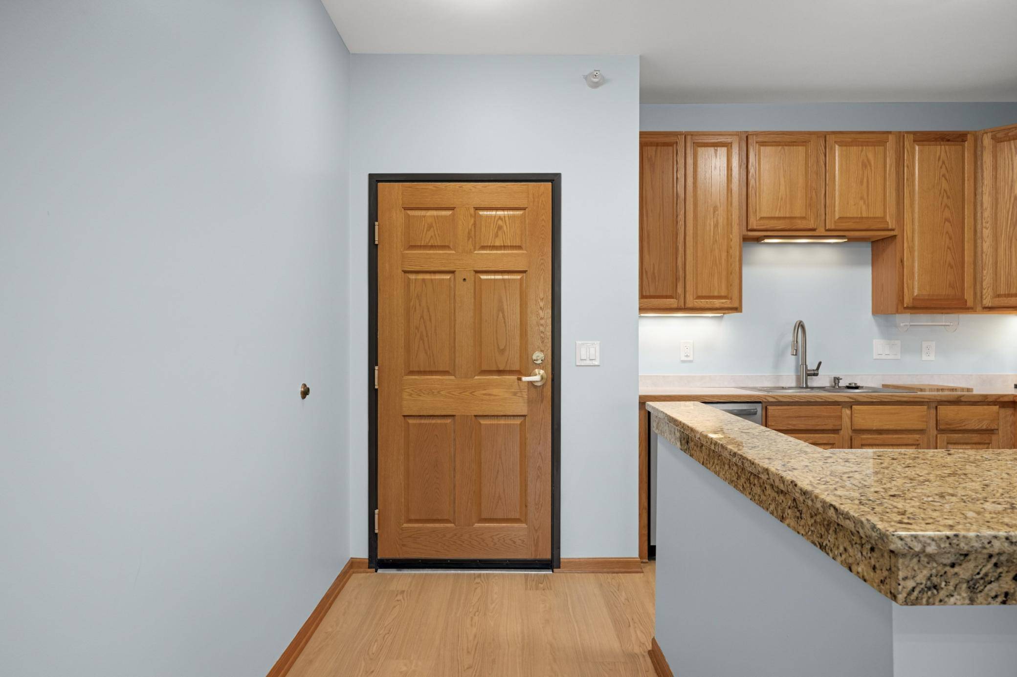 4824 E 53rd ST #301, Minneapolis, MN 55417