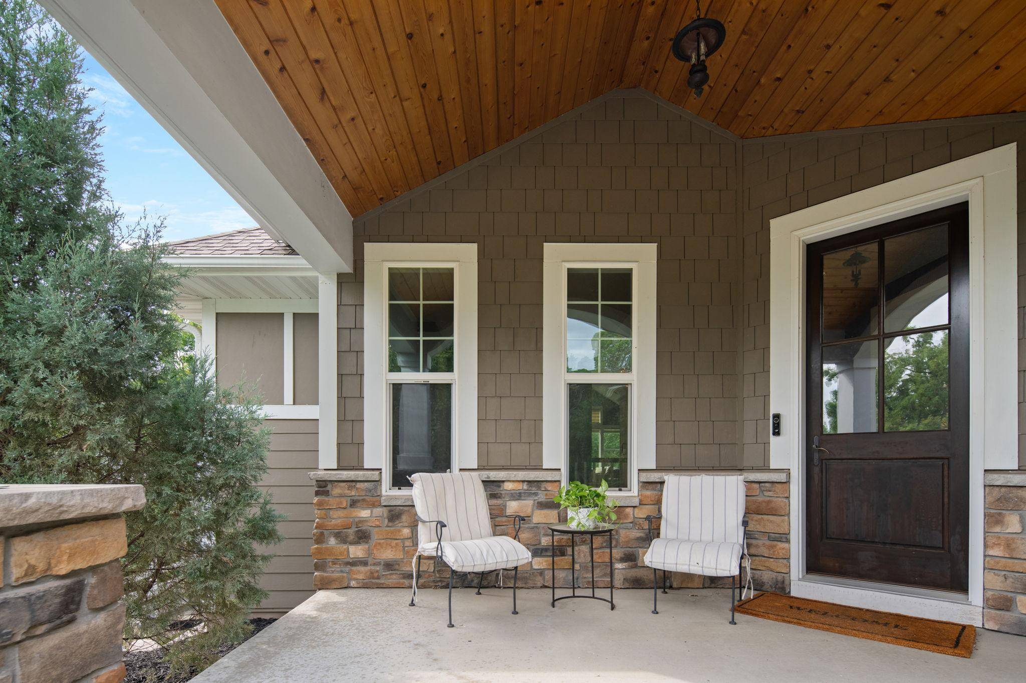 6292 Montee DR, Eden Prairie, MN 55344