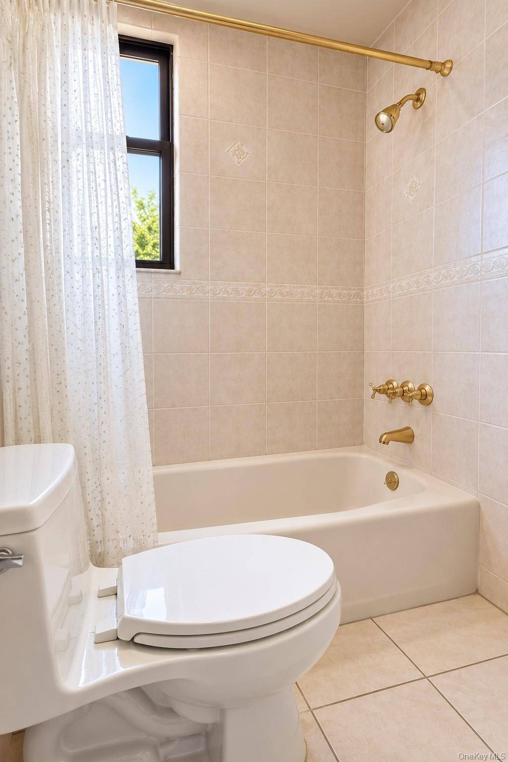 12 Balfour Street #2, Staten Island, NY 10305