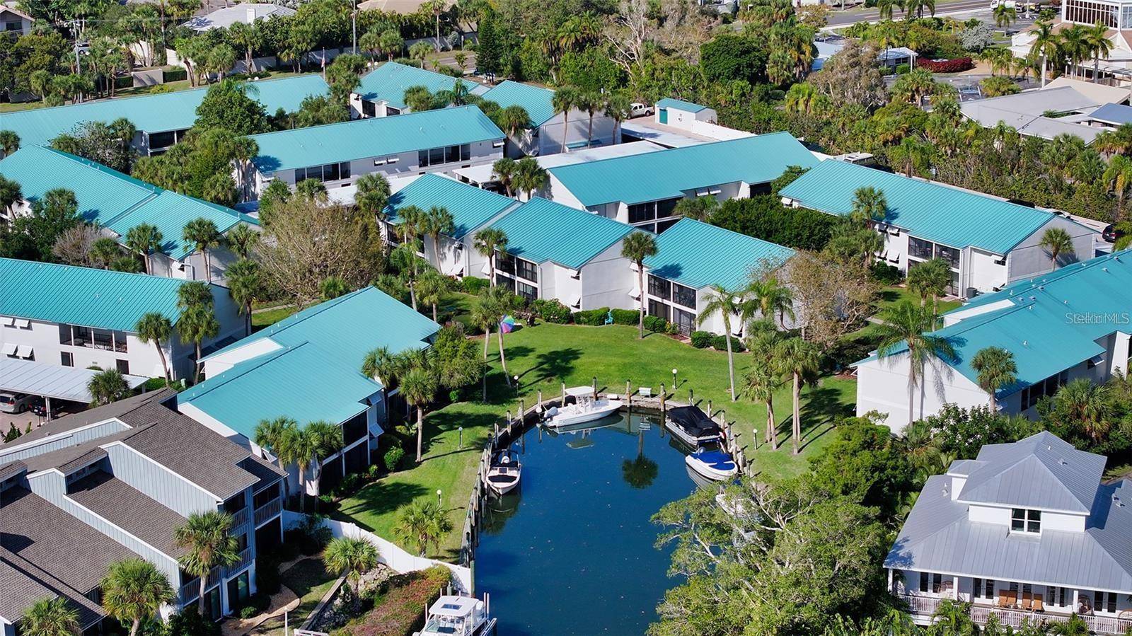 5673 MIDNIGHT PASS RD #202, Sarasota, FL 34242