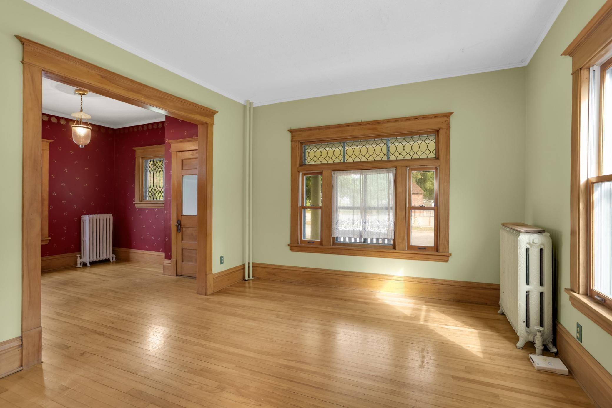 207 W 34th ST, Minneapolis, MN 55408