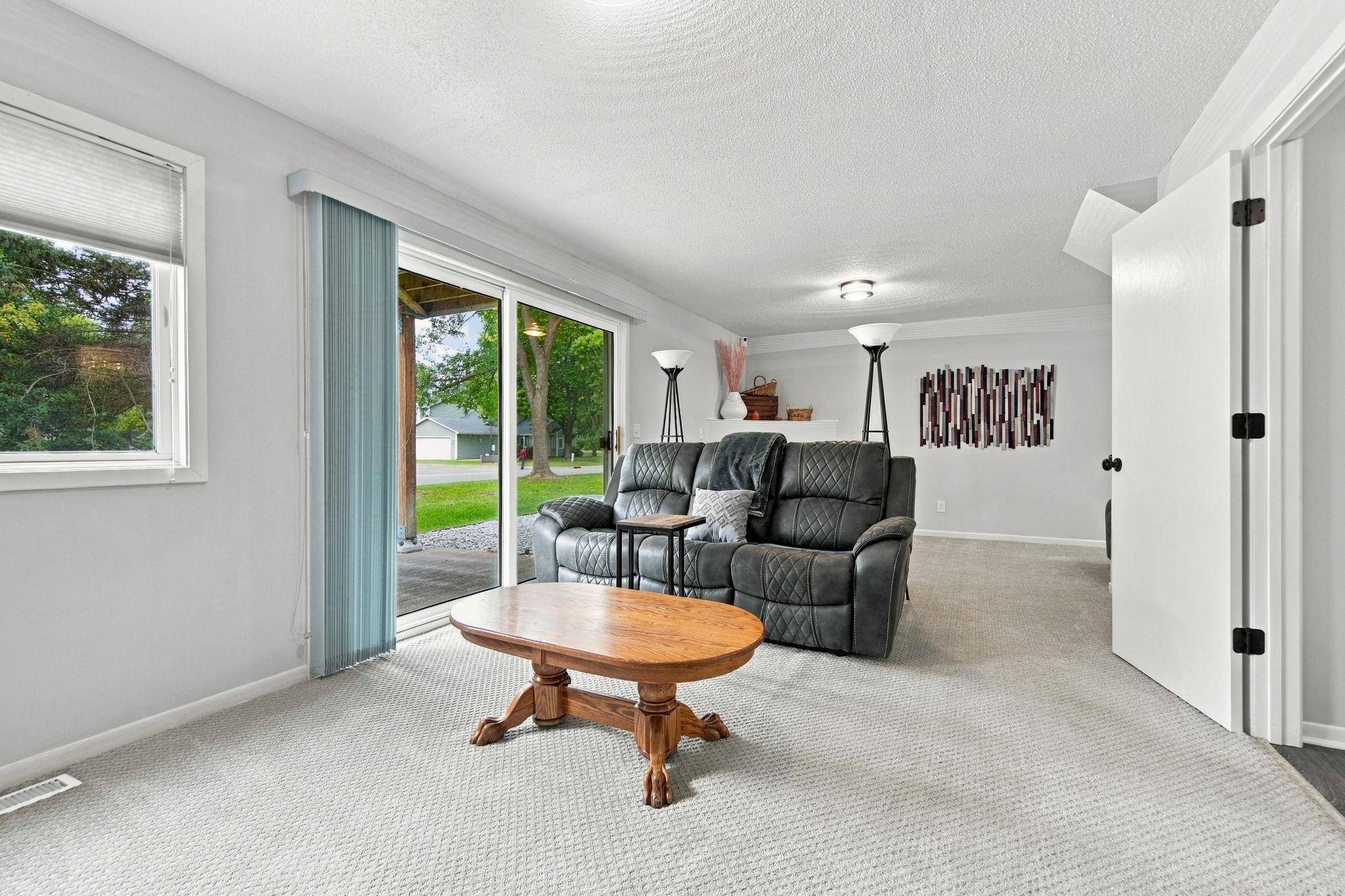 8827 Norway ST NW, Coon Rapids, MN 55433