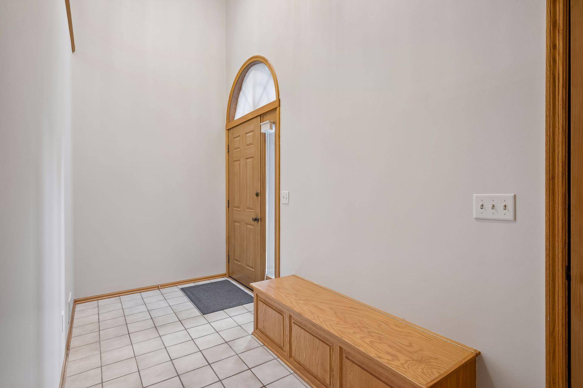 1201 Golf Course RD #204, Monticello, MN 55362