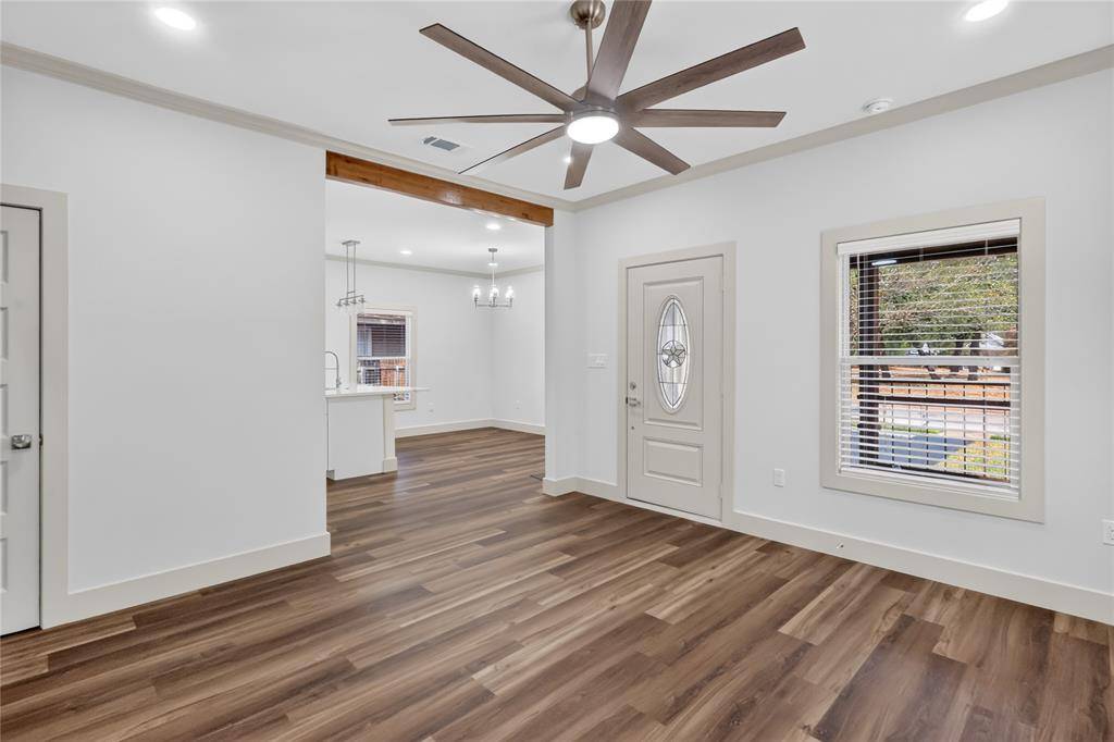1417 Circle Park Boulevard, Fort Worth, TX 76164