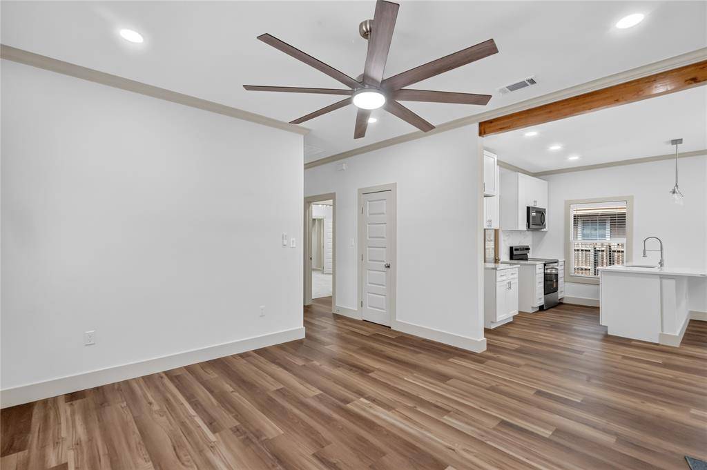 1417 Circle Park Boulevard, Fort Worth, TX 76164