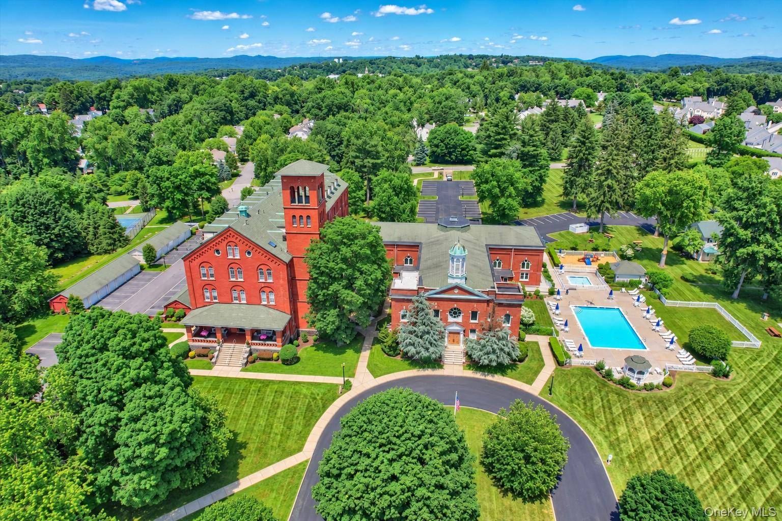 200 School House RD #4I, Peekskill, NY 10566